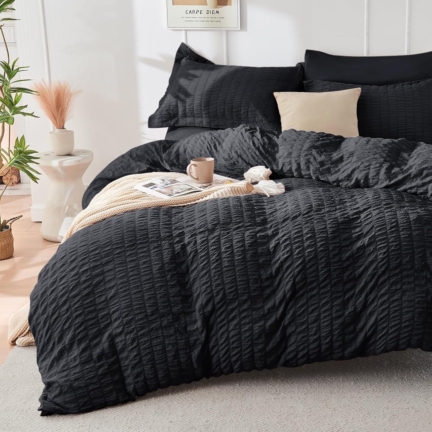 HYMOKEGE Beige Duvet Cover Queen Size, Ultra Soft 3-Piece Seersucker Duvet Cover Set with Zipper Closure, Soft Brushed Microfiber Bedding Set with 8 Corner Ties (90"x90", 2 Pillowshams)