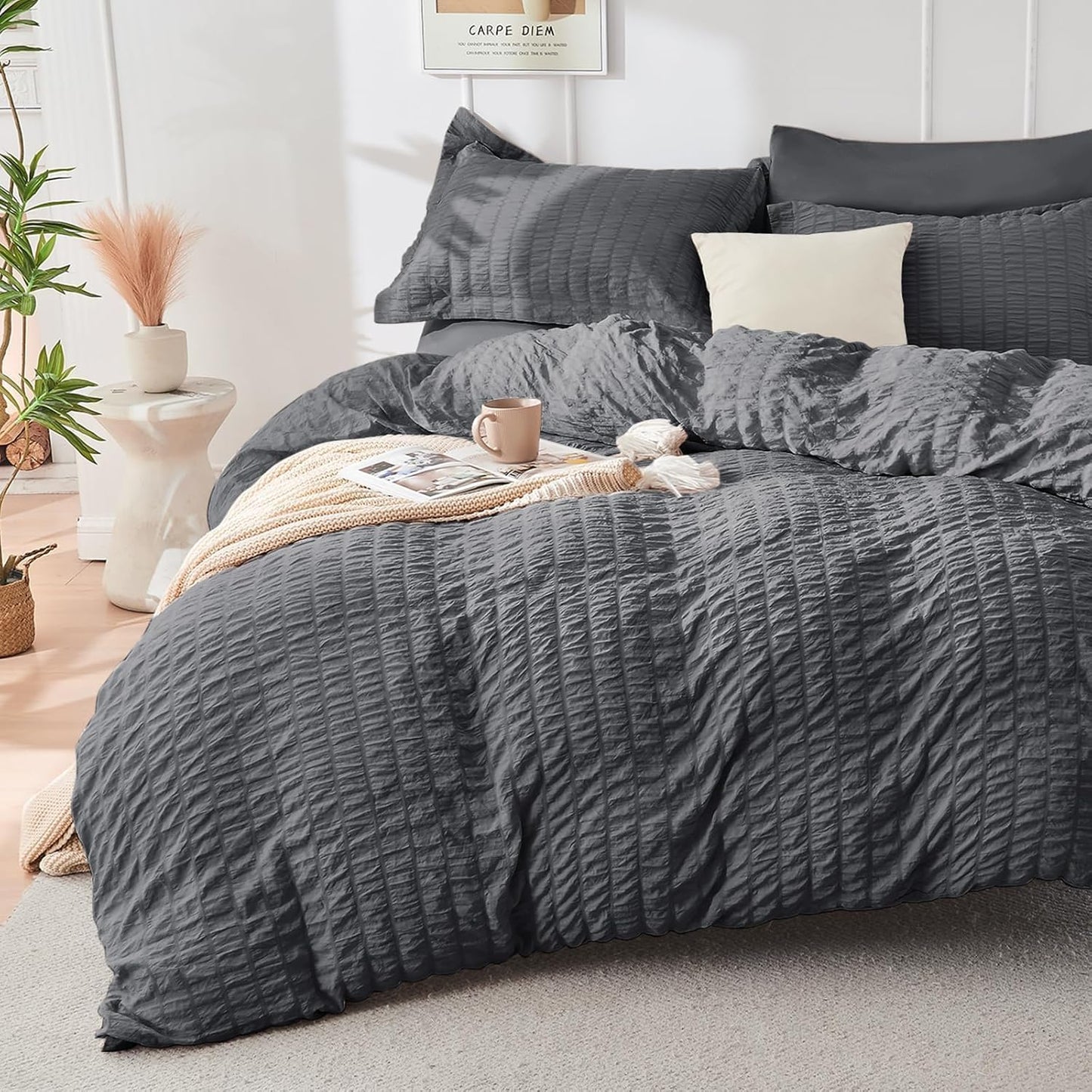 HYMOKEGE Beige Duvet Cover Queen Size, Ultra Soft 3-Piece Seersucker Duvet Cover Set with Zipper Closure, Soft Brushed Microfiber Bedding Set with 8 Corner Ties (90"x90", 2 Pillowshams)