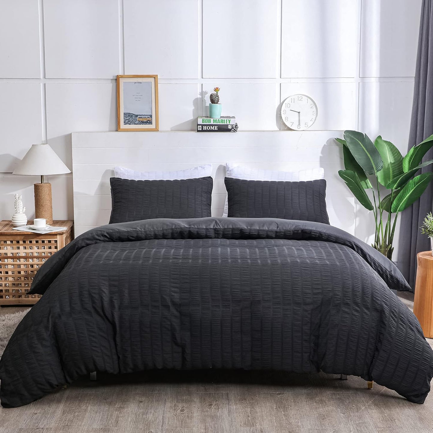 AveLom White Duvet Cover King (104 x 90 inches), 3 Pieces (1 Duvet Cover + 2 Pillow Cases), Seersucker Textured Ultra Soft Washed Microfiber, Textured Duvet Cover with Zipper Closure, Corner Ties