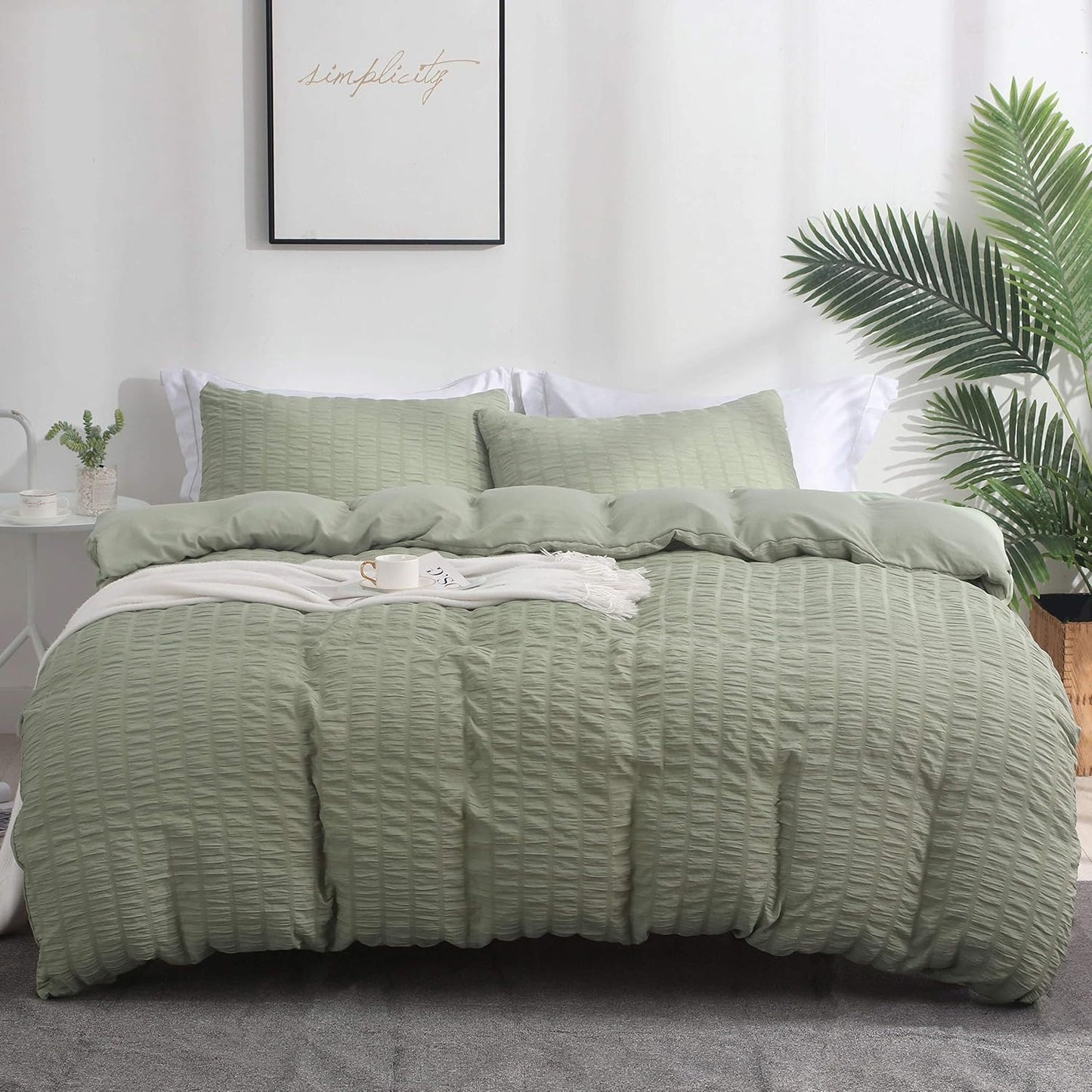 AveLom White Duvet Cover King (104 x 90 inches), 3 Pieces (1 Duvet Cover + 2 Pillow Cases), Seersucker Textured Ultra Soft Washed Microfiber, Textured Duvet Cover with Zipper Closure, Corner Ties